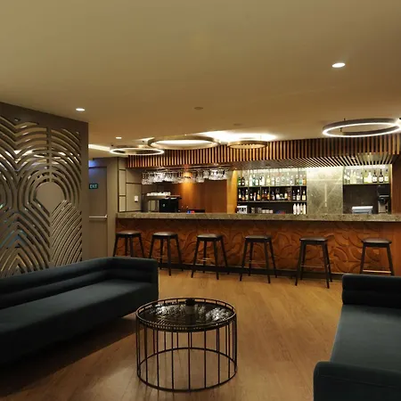- 锡尔凯吉希尔顿逸林酒店 酒店 伊斯坦布尔