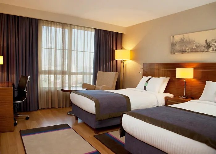 더블트리 바이 힐튼 - 시르케지