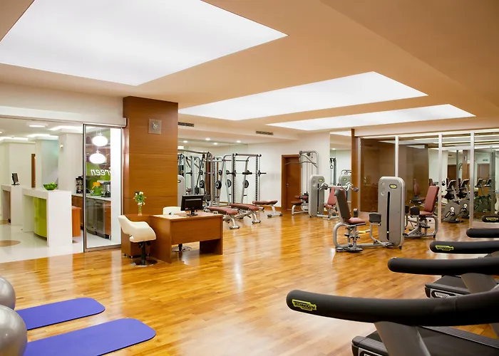 더블트리 바이 힐튼 - 시르케지