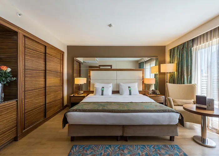 호텔 더블트리 바이 힐튼 - 시르케지