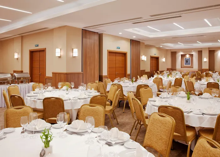 더블트리 바이 힐튼 - 시르케지 호텔 4*