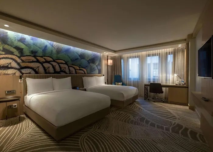 더블트리 바이 힐튼 - 시르케지 호텔