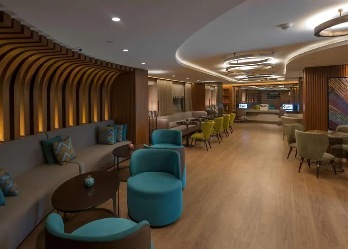 더블트리 바이 힐튼 - 시르케지 4*