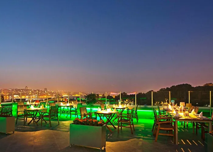 더블트리 바이 힐튼 - 시르케지 이스탄불