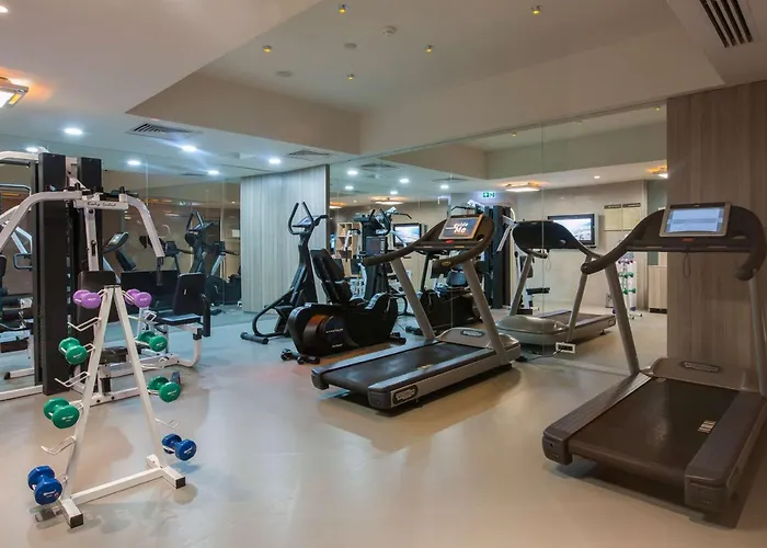 호텔 더블트리 바이 힐튼 - 시르케지